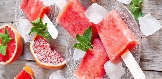 Make water ice cream yourself: Vodka Grapefruit Ice Cream